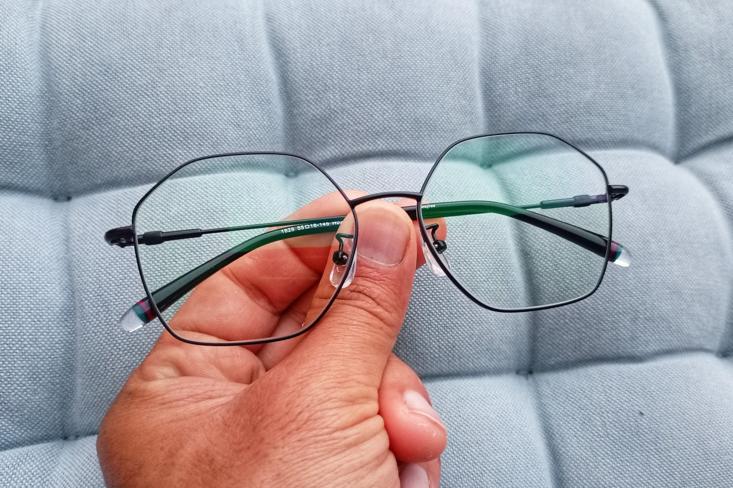 Anti Blue Light Glasses - Volvo XC40